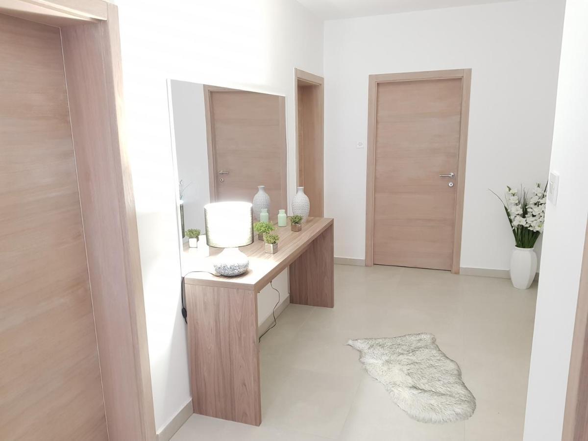 Apartmani Aria Rogoznica  Zewnętrze zdjęcie