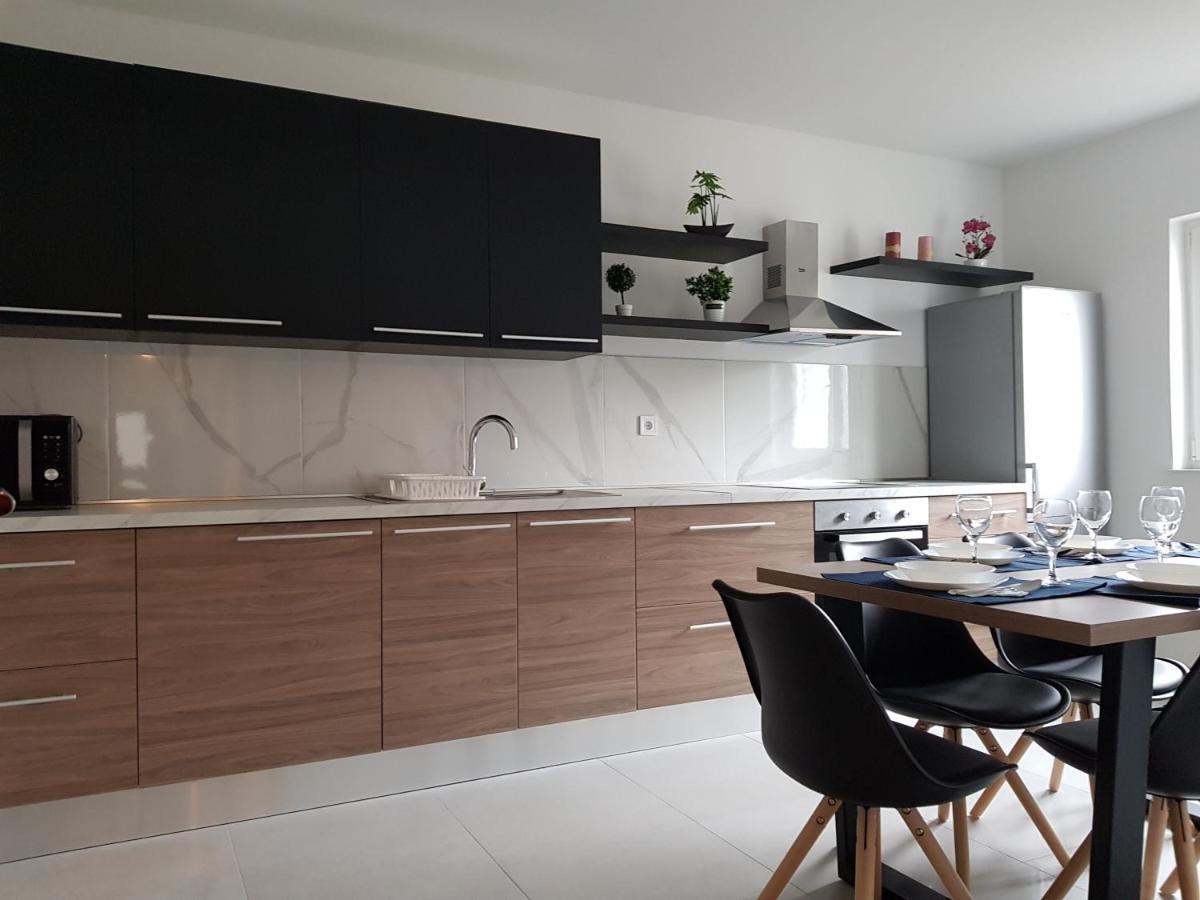 Apartmani Aria Rogoznica  Zewnętrze zdjęcie